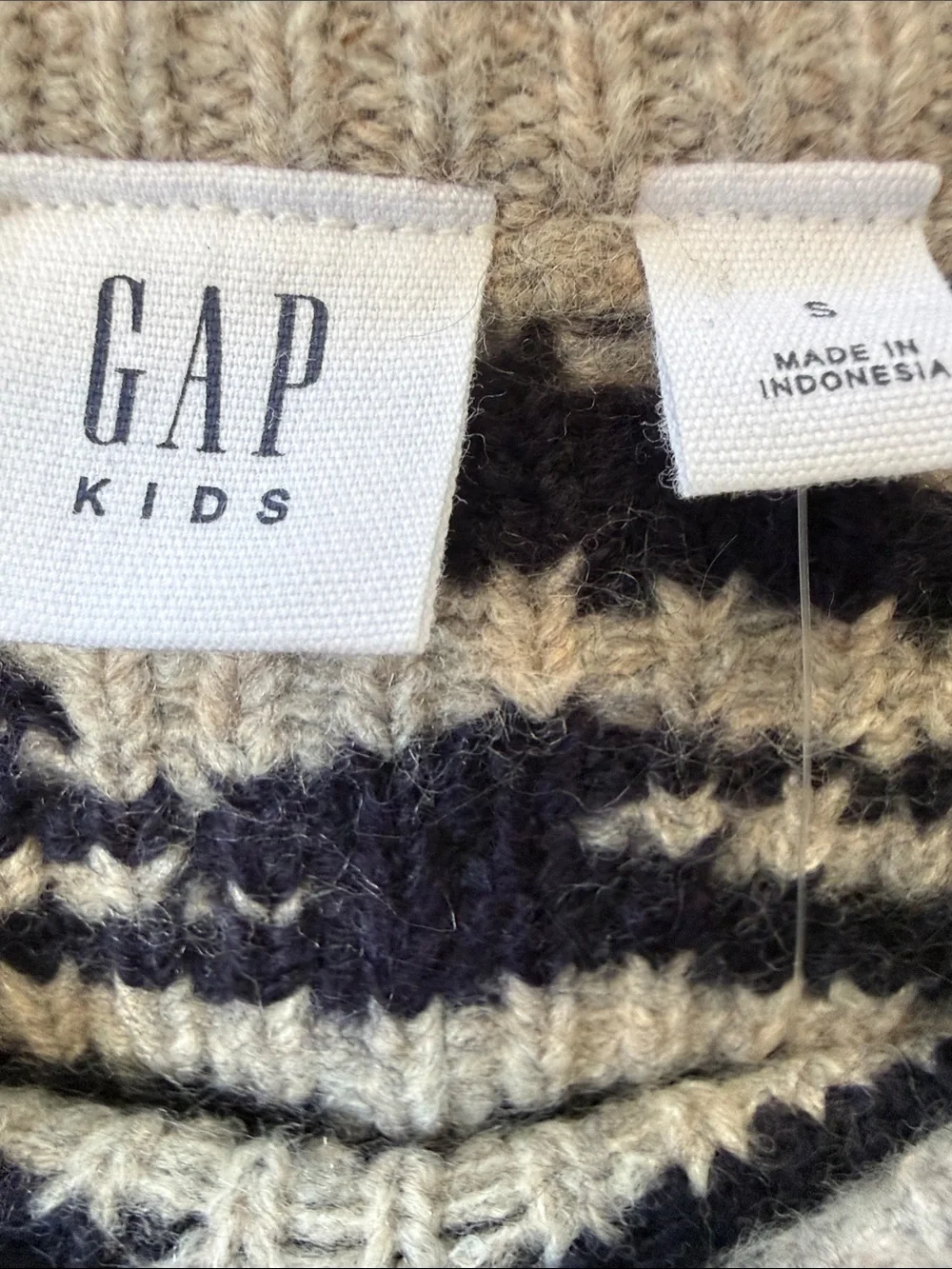 New GAP Navy and Gray Zebra-Stripe Crewneck Knit Sweater